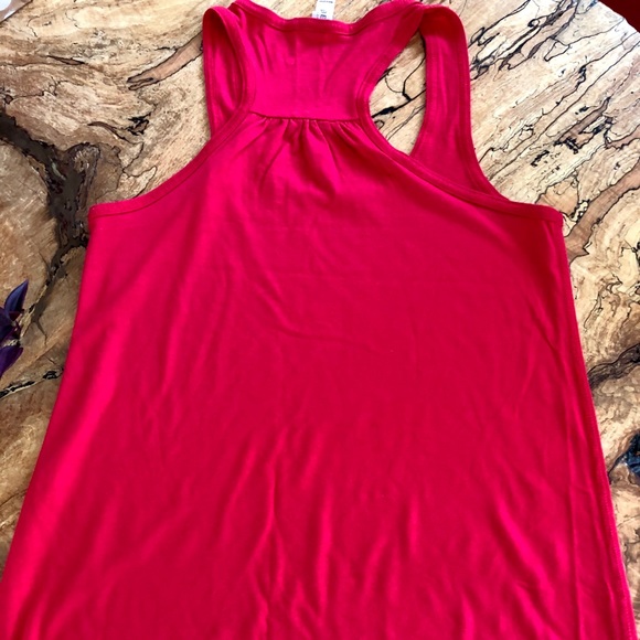 Soft & stretchy tank - Picture 2 of 5